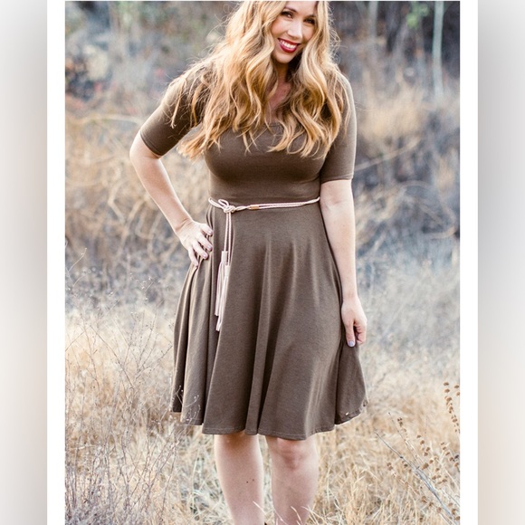 Lularoe Nicole Dress - Picture 9 of 9